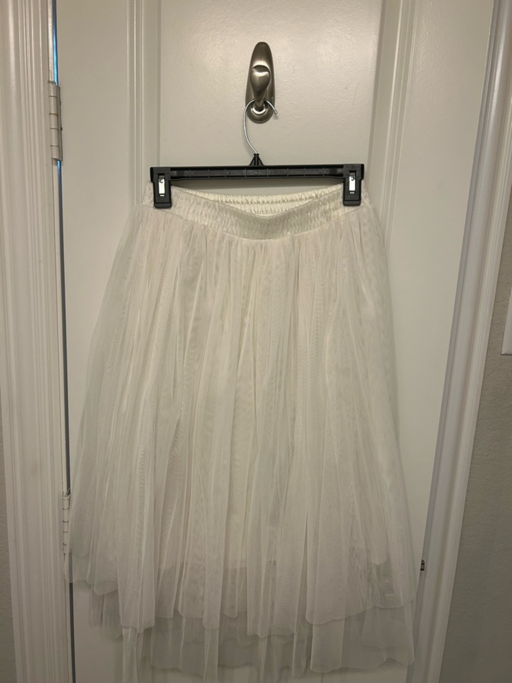 Delia’s White Layered Tulle Midi Skirt